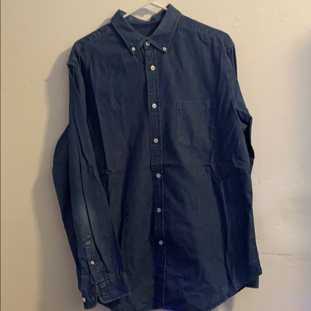 Merona Light Denim Button up 🔥